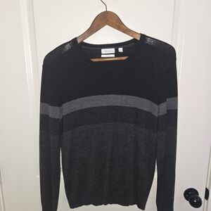 Calvin Klein Men's Italian Yarn Gray Crewneck Sweater
